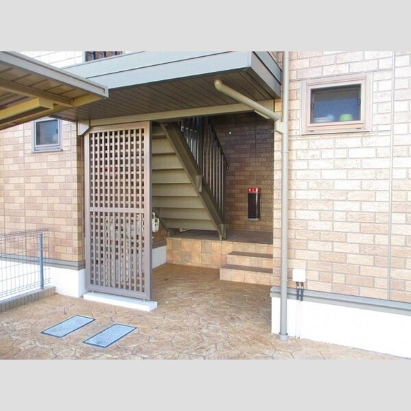 ヴィラ・ボヌール エントランス