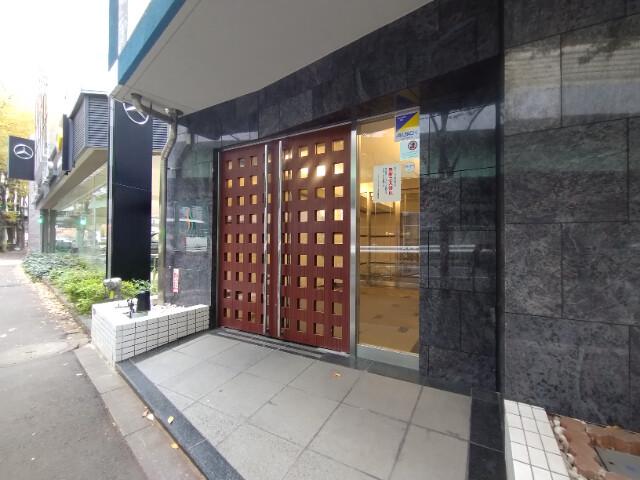 ステージファースト上北沢 エントランス