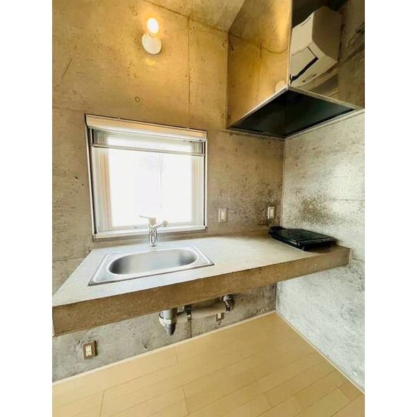 デューク北浦和K20301号室 キッチン