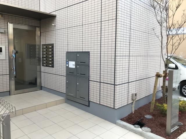 Ｆ－ＢＡＳＥ  Ｅａｓｔ　Ⅱ 外観写真（昼）