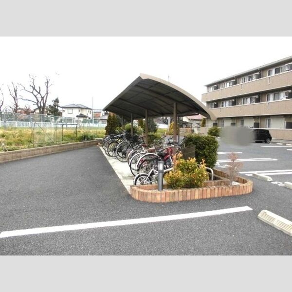 メゾン グリーンヒル105号室 駐輪場