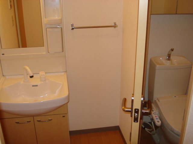 ハイツコスモス106号室 洗面室