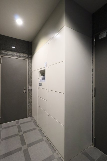 ルーブル恵比寿サウスガーデン5階 宅配BOX