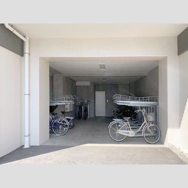 Murray Hill605号室 駐輪場