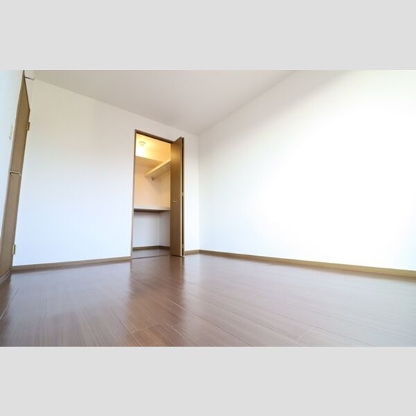 エコーハイツマルオカ305号室 洋室