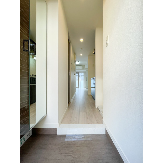 ルクレ西新宿0503号室 玄関