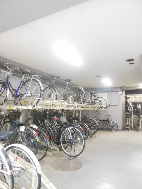 ガラ・ステージ国分寺 駐車場