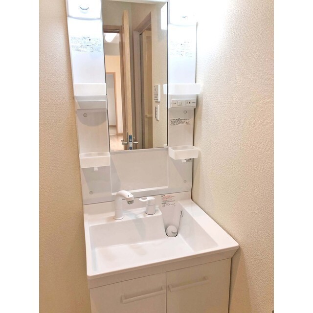 パークアレイ井荻201号室 朝の味方シャンプードレッサー付き