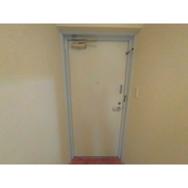 フレクション光が丘104号室 玄関