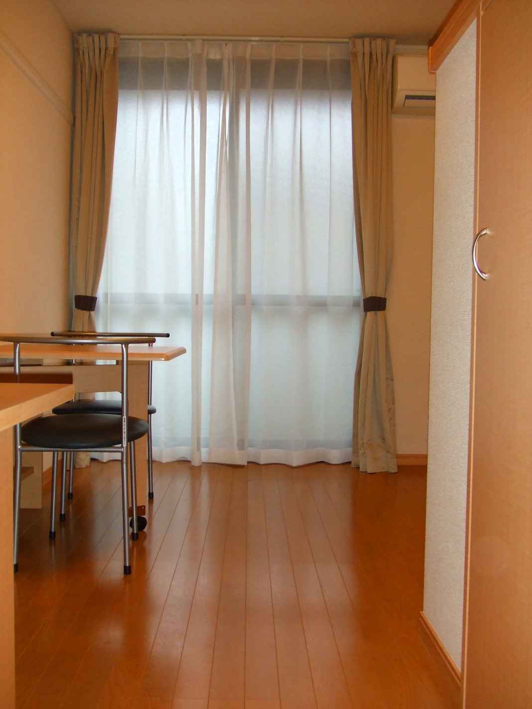 レオパレスソフィアハイツⅡ101号室 同建物別部屋の参考画像