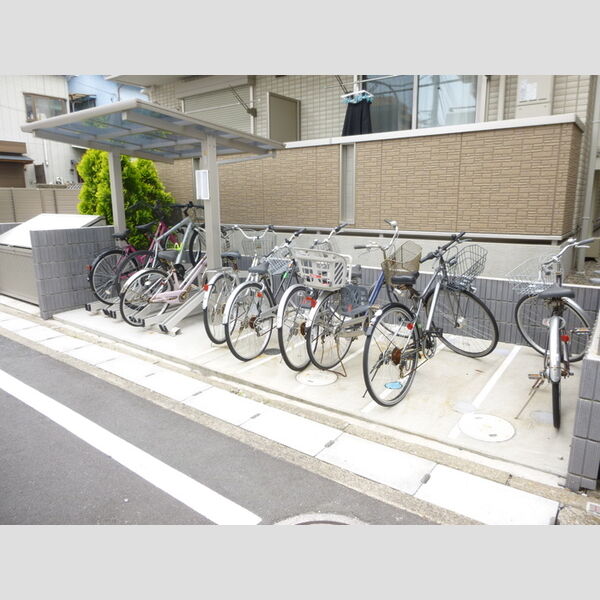 グランシャリオ 駐車場(要空き確認)