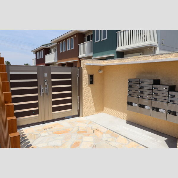 Fika　Ⅱ エントランス