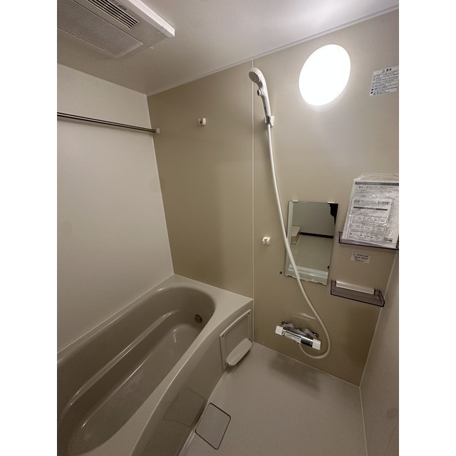 La　Libeｌｌule　二本榎202号室 お風呂