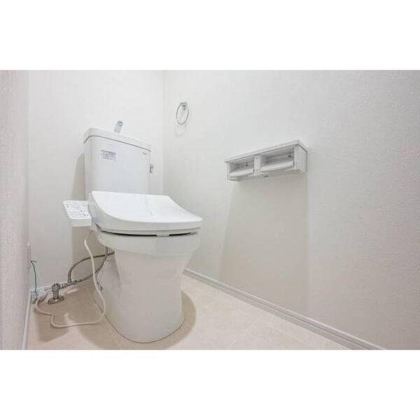 Le　Grand横浜南0301号室 トイレ