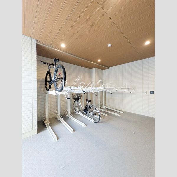 セレスティア東向島 駐輪場