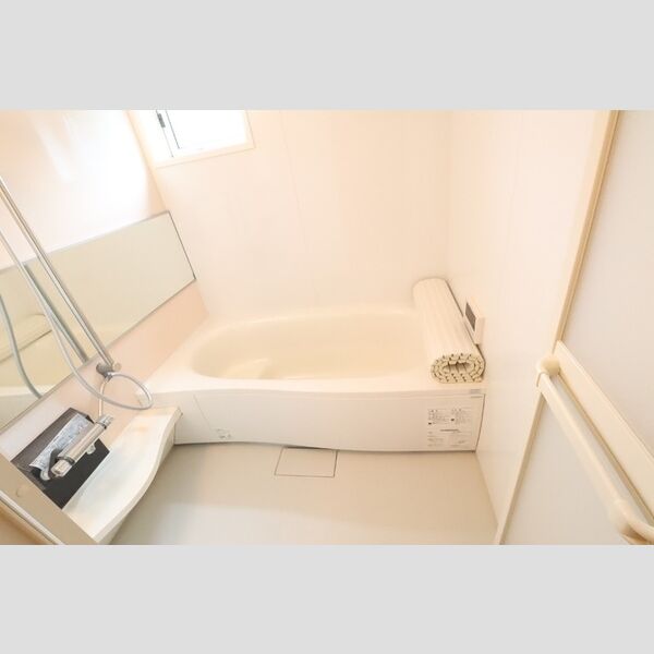 メゾンゴールド　Ⅴ バス