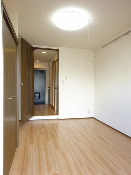 ヴェルビュ新中野 リビング