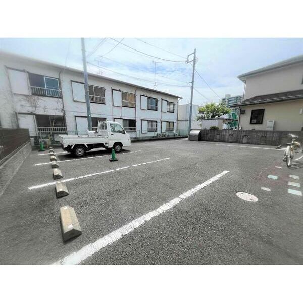 Leaf　Harmony101号室 駐車場