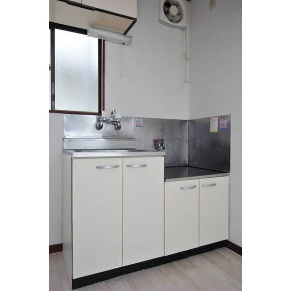 メゾン・ド・アルメ キッチン