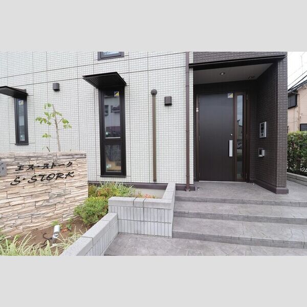 エス・ストーク エントランス