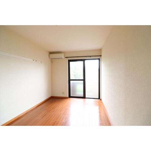 ガーデンコートK102号室 リビング