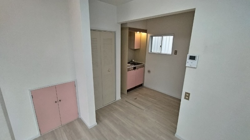 ローズアパート(Q-043A)1階 リビング