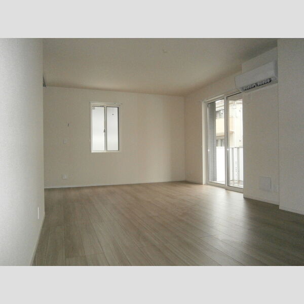 メゾン・ド・アヴニール LDK13.22帖