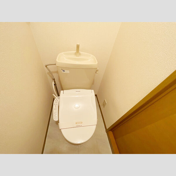 ドムール・エイト トイレ