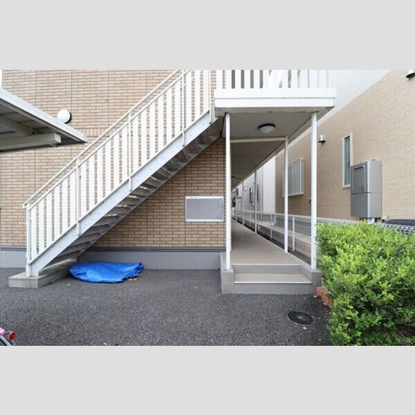 バードウィング エントランス