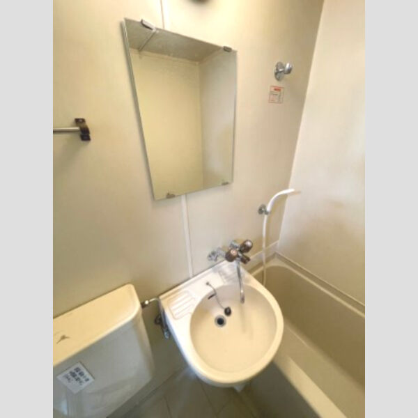 コーポグローリア105号室 賃貸中につき、前回募集時のお写真になります。