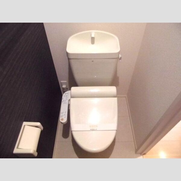 サンティエ203号室 温水洗浄暖房便座