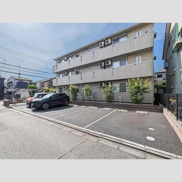 ザ・レグルス 駐車場