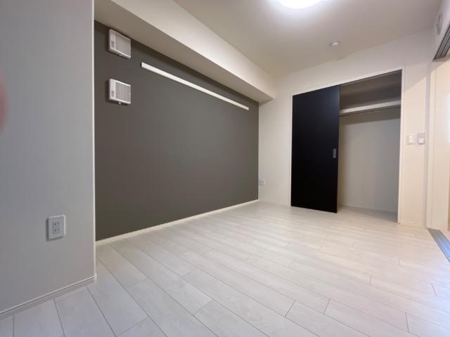 エムヒルズ（Ｍ・ＨＩＬＬＳ）603号室 リビング