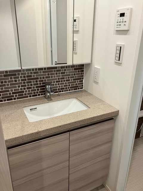 ザ・パークハビオ代々木407号室 2025年11月8日撮影