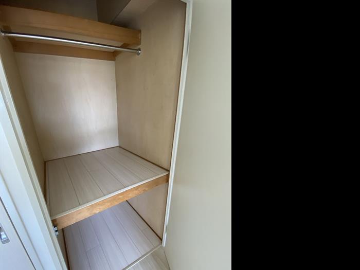 ロイヤルフラット野毛山弐番館 収納