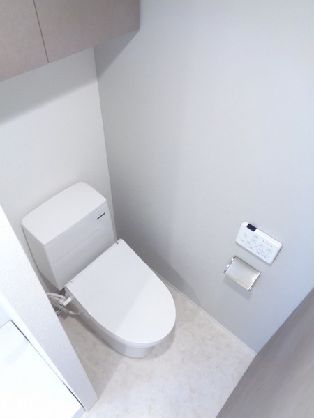 ＧＥＮＯＶＩＡ西川口104号室 トイレ