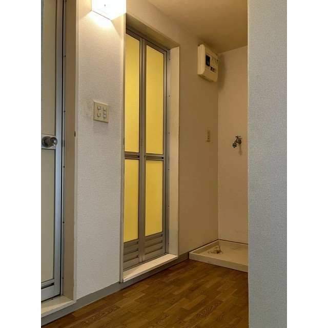 ＳＨＯＮＡＮ101号室 浴室前