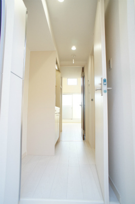 FERIO三ツ沢2階 玄関