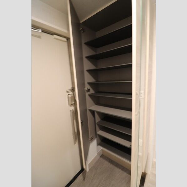 マルシェル館浦和美園305号室 シューズボックス