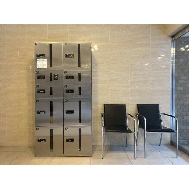 ボーン赤坂403号室 宅配ボックス