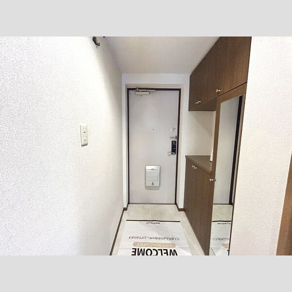 グレースコート法典101号室 玄関