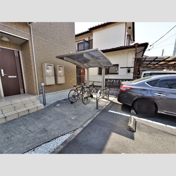 グランエール 駐輪場