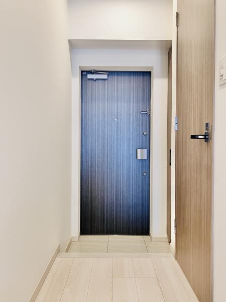 Ｄ’ｓ　ＶＡＲＩＥ三ノ輪レジデンス7階 玄関