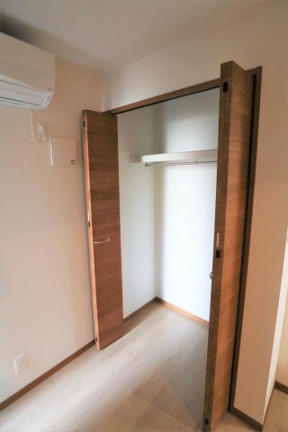 ブリーゼ磯子203号室 収納