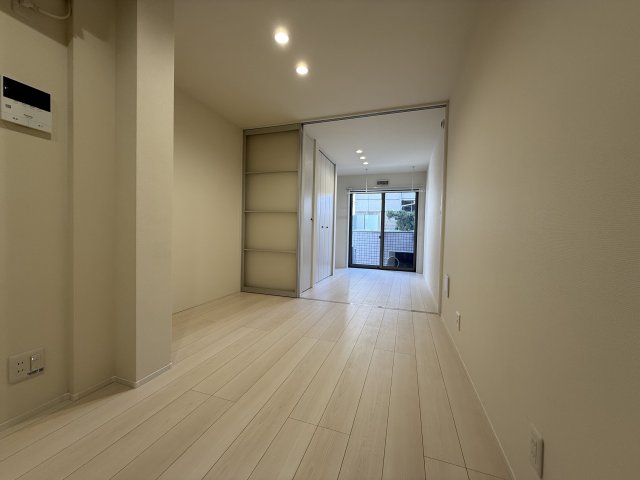 Ｍｉｌｅｓｔｏｎｅ　Ｓａｓａｚｕｋａ0103号室 リビング