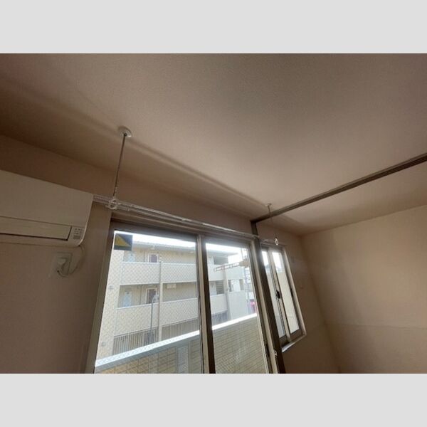 オルテシア　Ⅱ201号室 室内物干金物
