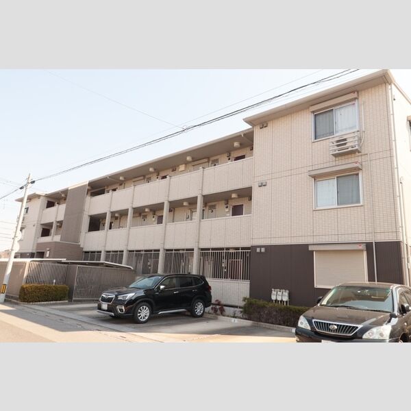ルーエ本郷205号室 建物外観