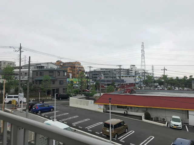 サンライズパレス0301号室 南側　※現況優先