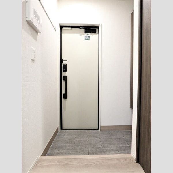 ヴィルフレア深見台 玄関