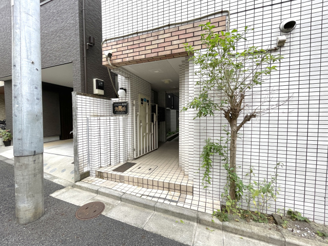 スカイコート後楽園201号室 エントランス